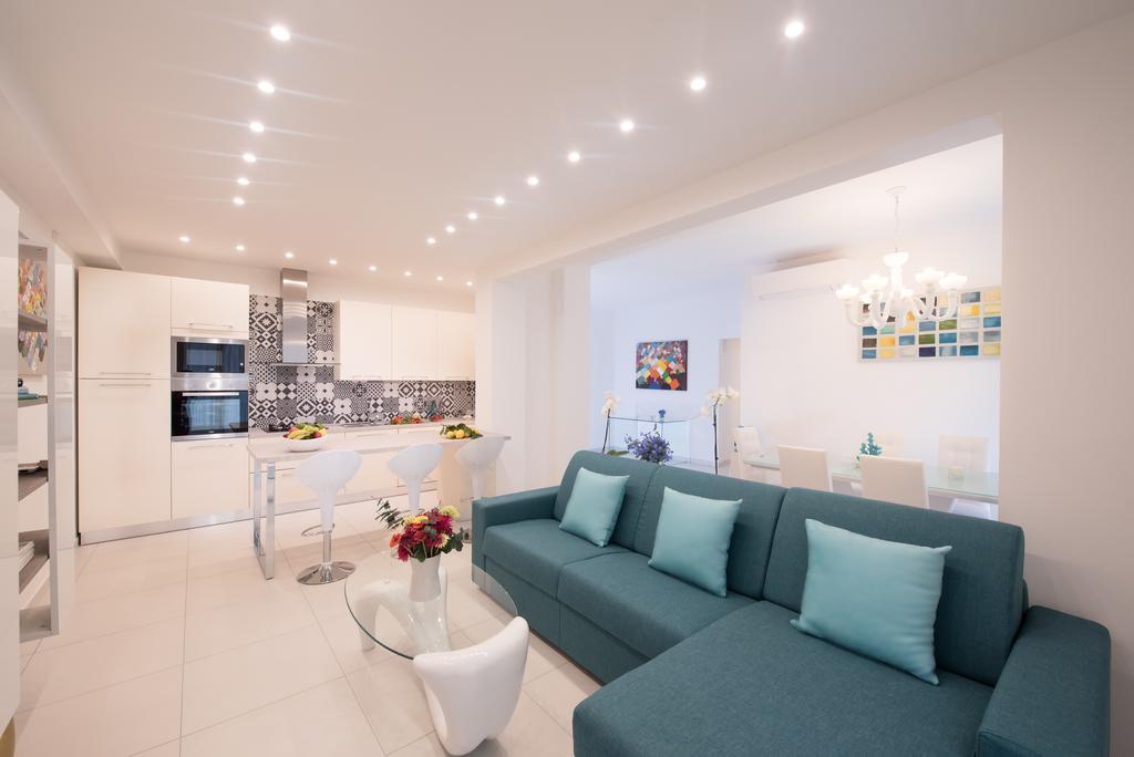Al Corso Apartments By Amalfivacation Minori Exterior photo